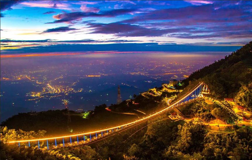 太平雲梯～老街人文風情、阿里山森鐵小火車輕旅行(經典二日遊)